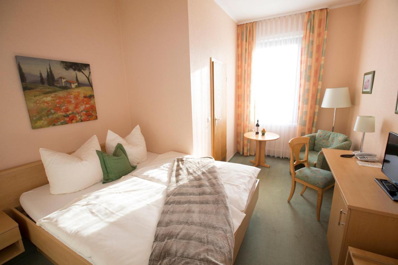 Hotel-Restaurant Wilhelmsbad Seesen Eksteriør bilde